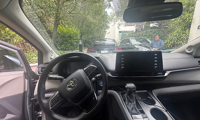 Toyota Sienna 3.5 Xl...