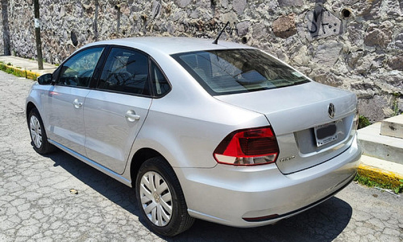 Volkswagen Vento 1.6...