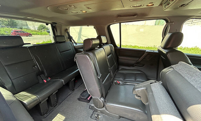 Nissan Armada 5.6 Se...
