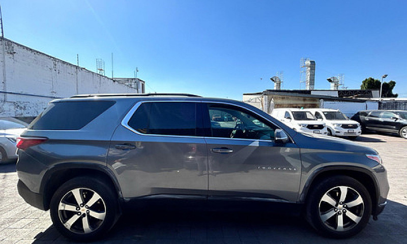 Chevrolet Traverse 2...