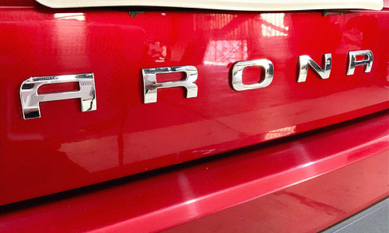 Seat Arona 2021...