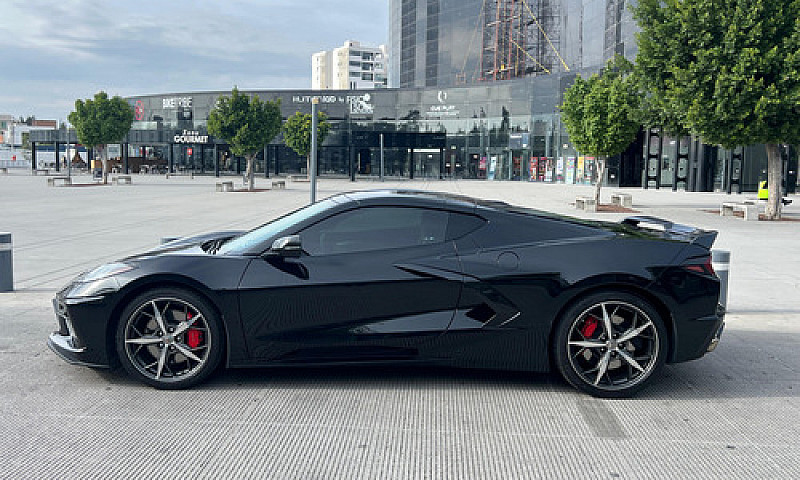 Chevrolet Corvette 6...