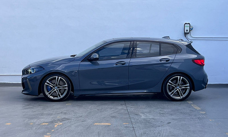 Bmw Serie 1 2023...