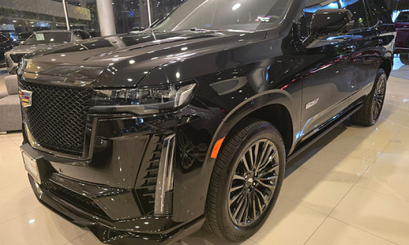 Cadillac Escalade-V ...