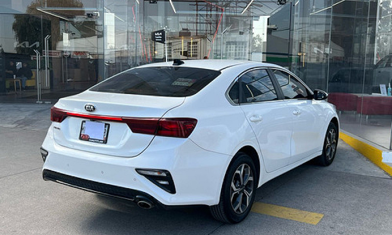 Kia Forte Sedan 2020...