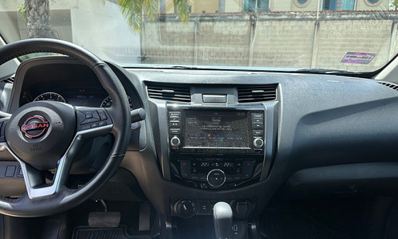 Nissan Frontier 2.5 ...