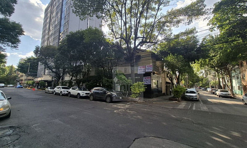 ¡Esquina Comercial! ...