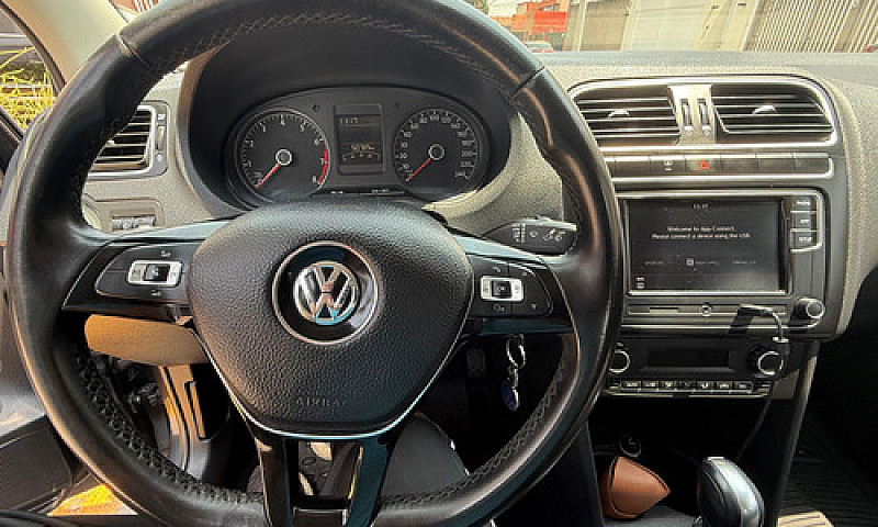 Volkswagen Vento 1.6...