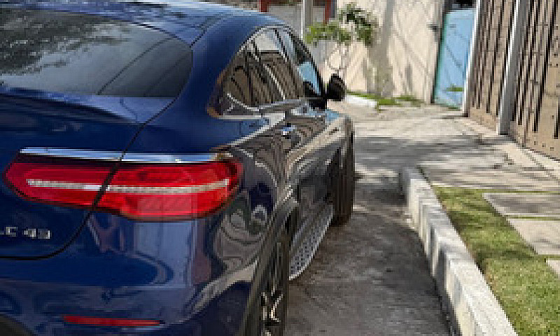 Mercedes Amg Glc 43...
