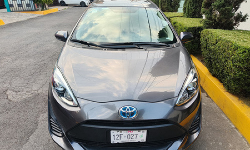 Toyota Prius C 1.5 H...