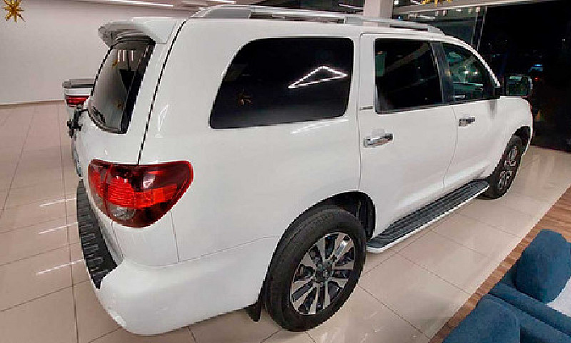 Toyota - Sequoia 201...