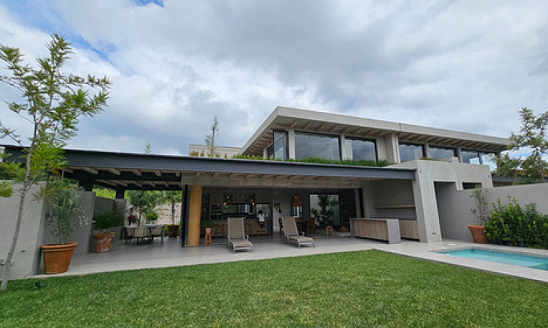 Casa En Venta Amanal...