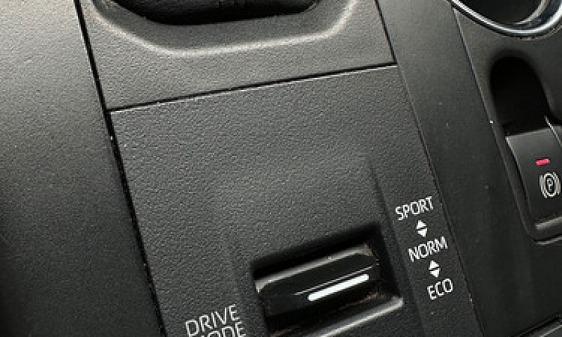 Toyota Highlander 3....