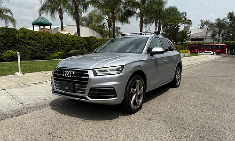 Audi Q5 2.0 L T Elit...