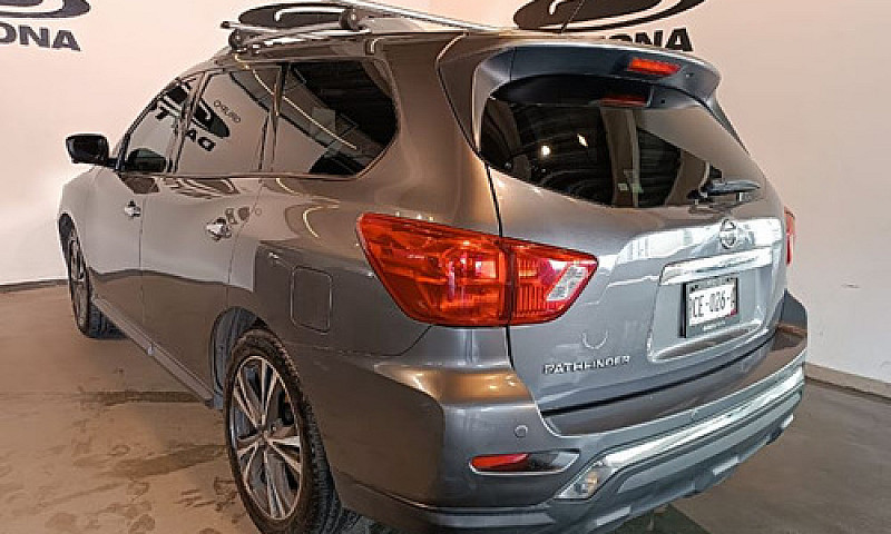 Nissan Pathfinder 20...