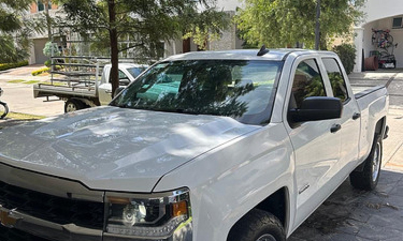 Chevrolet Silverado ...