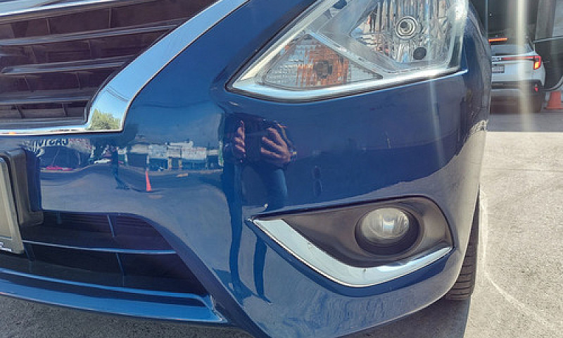 Nissan Versa 2019...