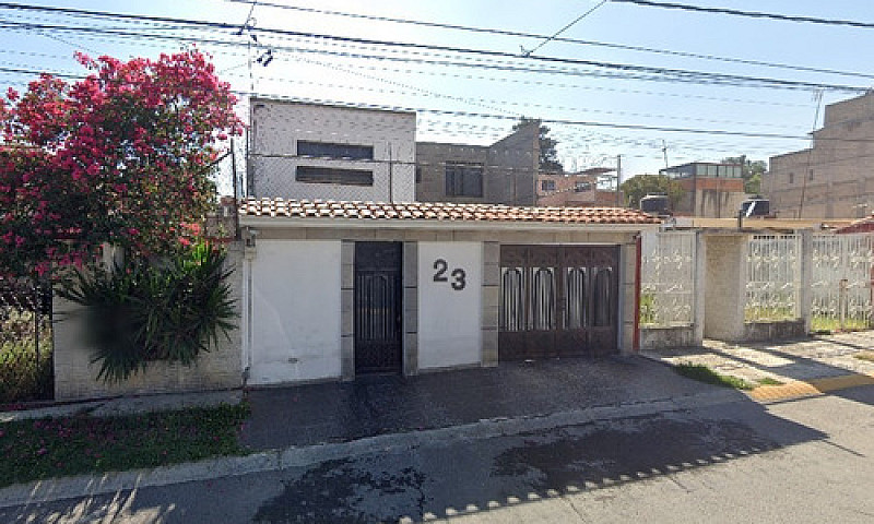 Casa En Remate Banca...