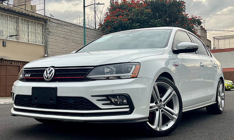 Volkswagen Jetta 2.0...