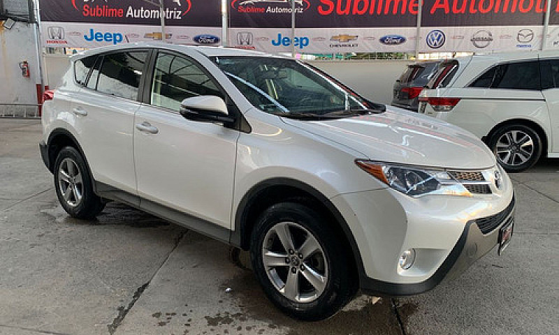 Toyota Rav4 2015...