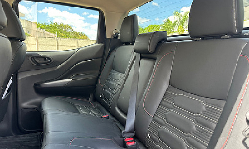 Nissan Frontier 2.5 ...