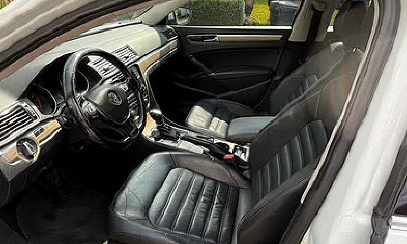 Volkswagen Passat 2....