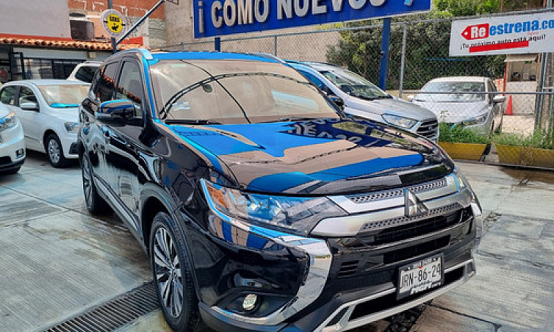 Mitsubishi Outlander...