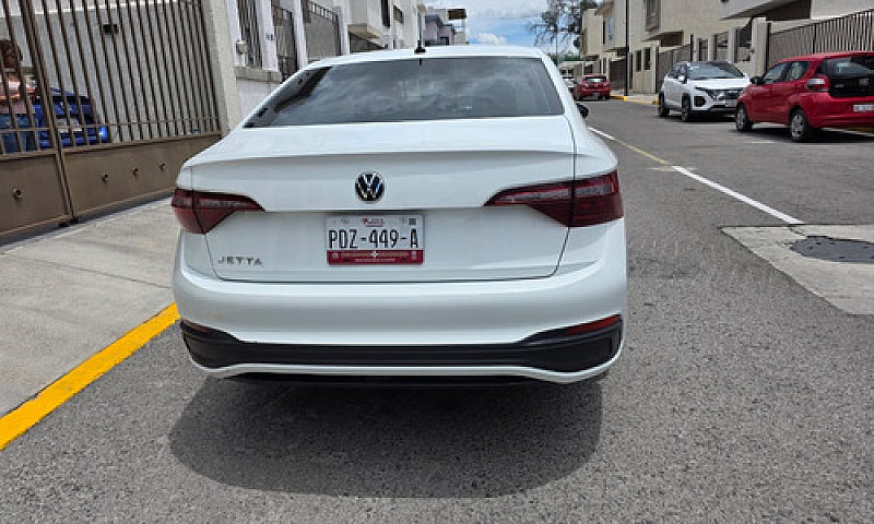 Volkswagen Jetta 1.4...