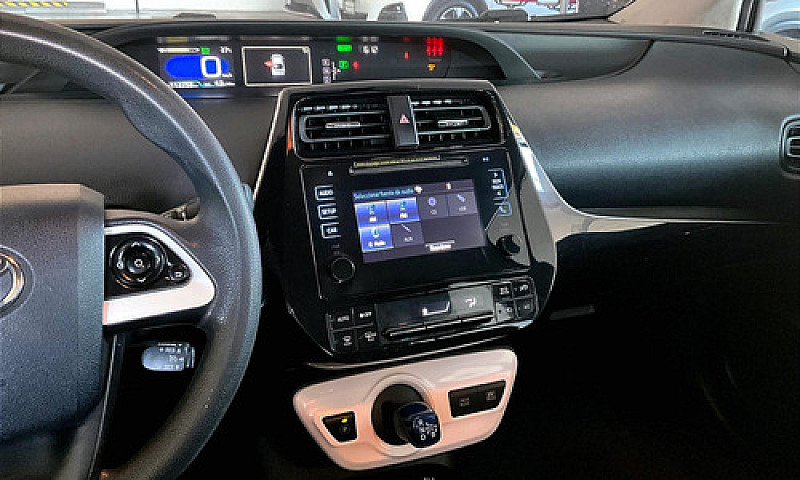 Toyota Prius 2017...