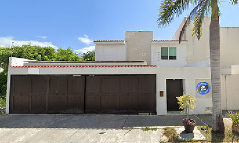 Casa En Venta En Zon...