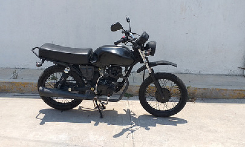 Motocicleta De Traba...