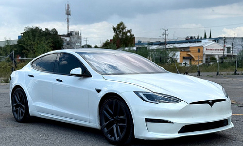 Tesla Model S Plaid...