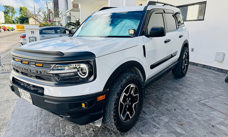 Ford Bronco Sport 1....