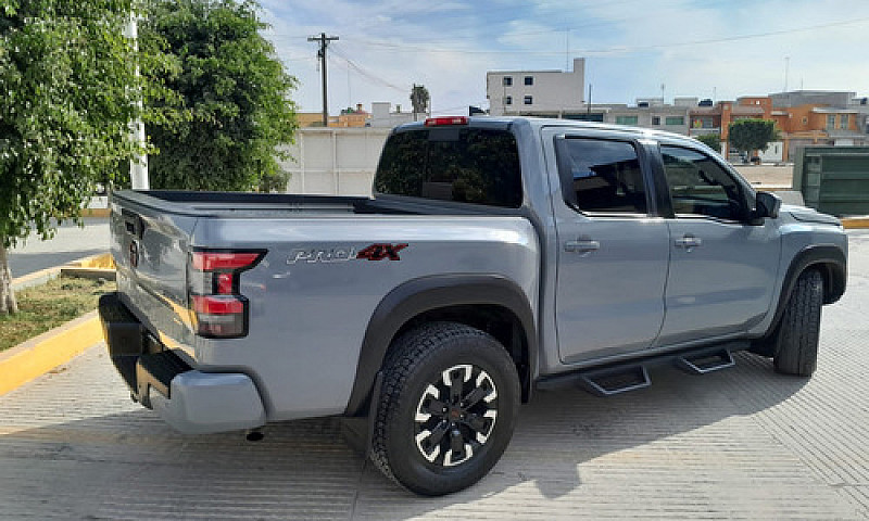 Nissan Frontier 3.8 ...