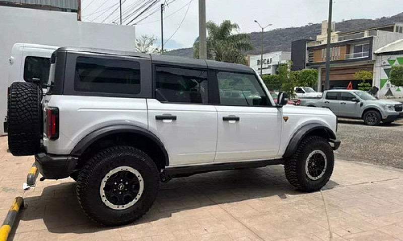 Ford Bronco 2024 Bal...