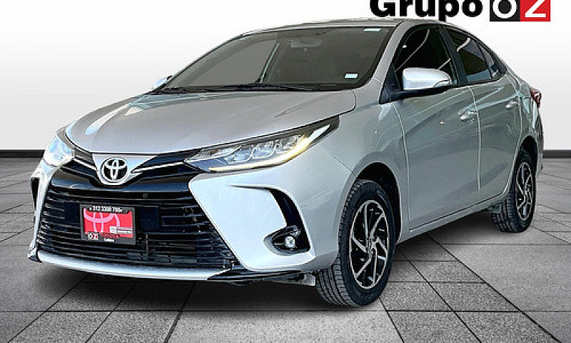 Toyota Yaris 2021...