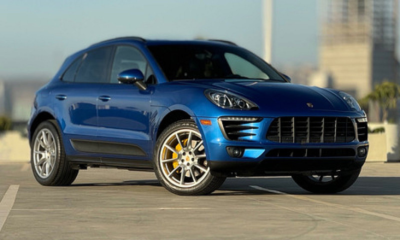 Porsche Macan S...