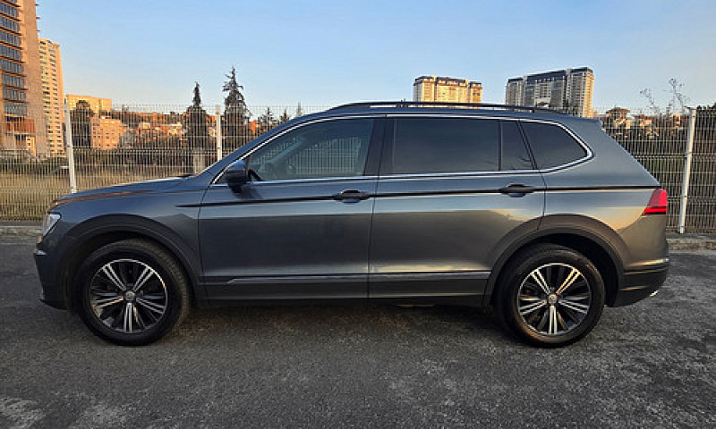 Volkswagen Tiguan 1....