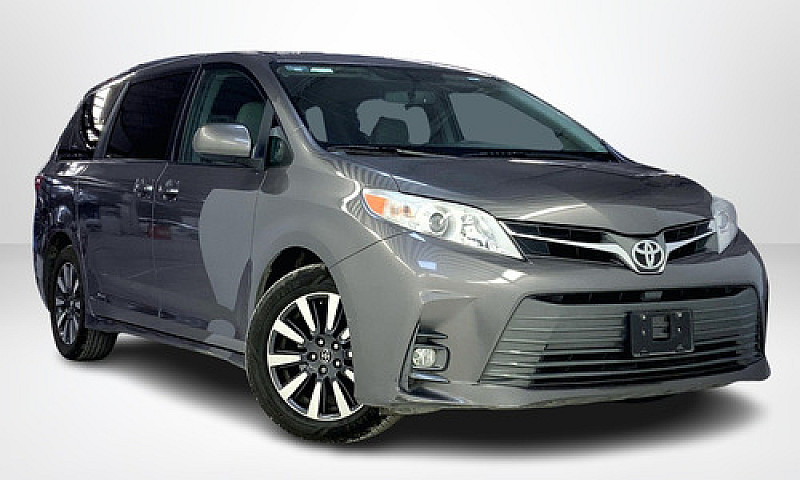 Toyota Sienna 2018...