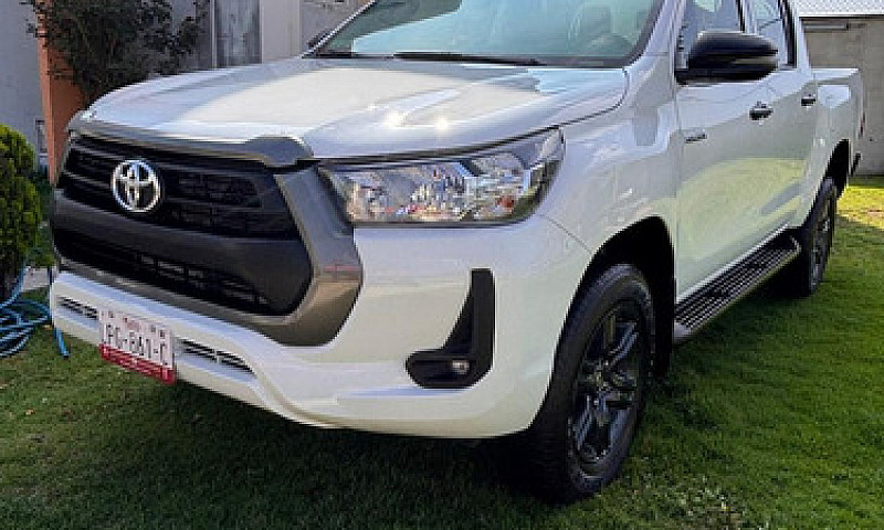 Toyota Hilux 2.7 Cab...