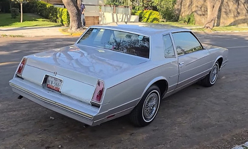 Chevrolet Montecarlo...