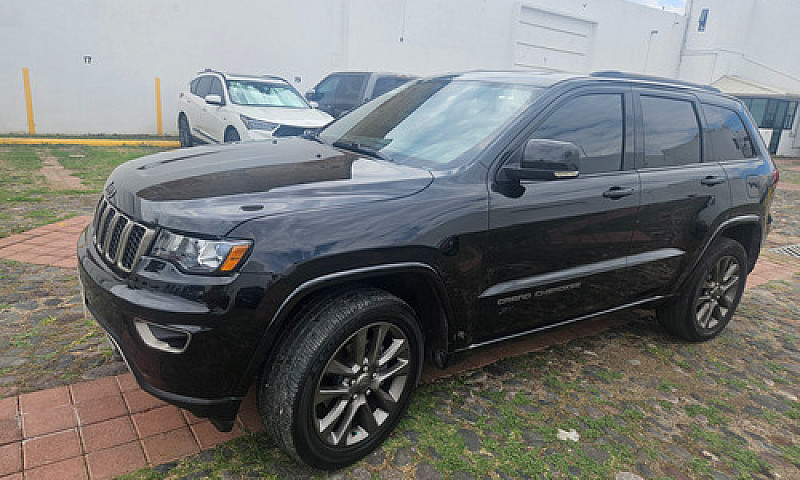 Jeep Grand Cherokee ...