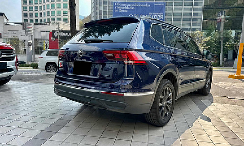Volkswagen Tiguan Co...