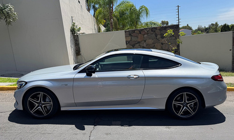 Mercedes-Benz Clase ...