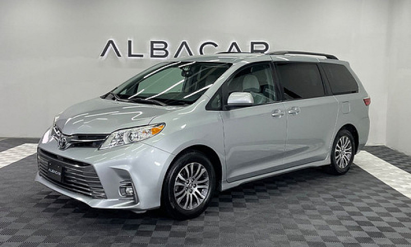 Toyota Sienna 2019...