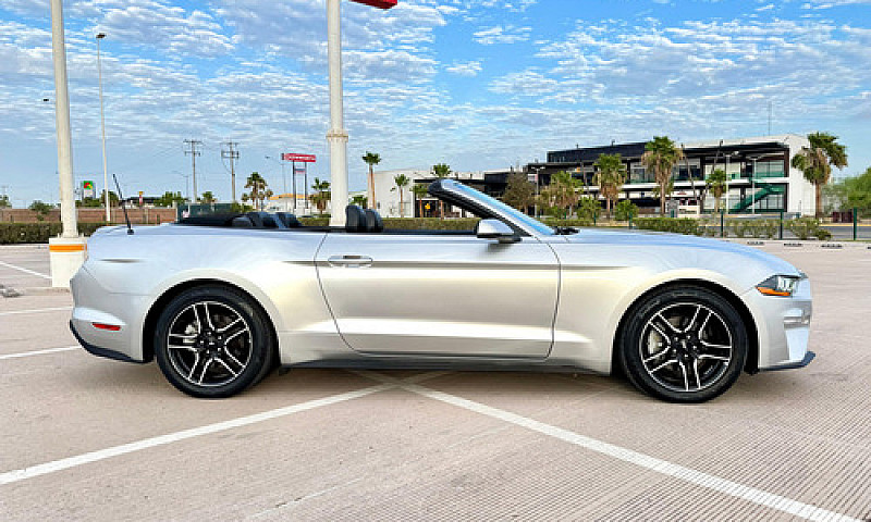 Ford Mustang 2P Coup...