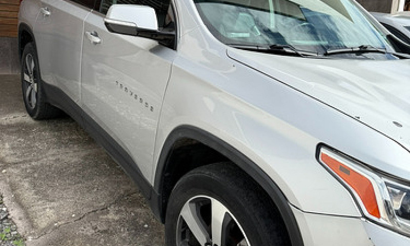 Chevrolet Traverse 3...