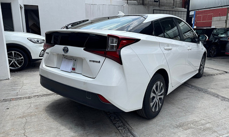 Toyota Prius 1.8 Bas...