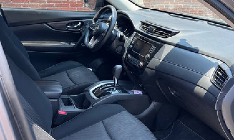Nissan X-Trail 2.5 S...