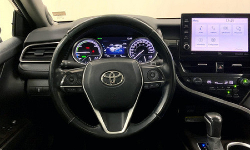 Toyota Camry 2021...